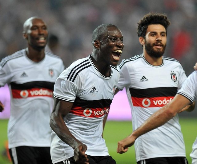 Demba BA 2 gol daha atsa 5 vakit namazı tamamlayacak...