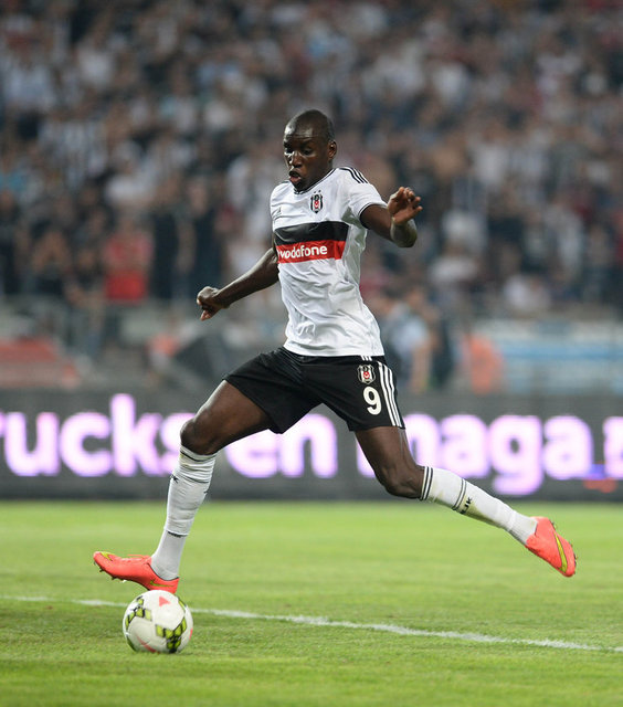 Demba ba patates dediniz adam kral çıktı :D ünlü Türk defansları sakatlamasa da oynasa adam biraz