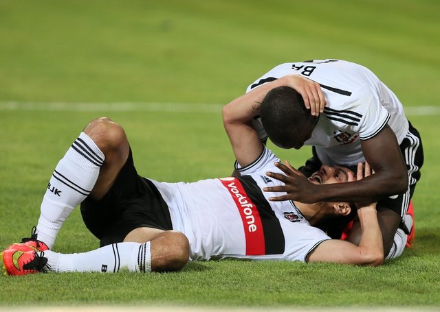 Hattrick yapan forvet candır. Ülkemize hoşgeldin Demba Ba.