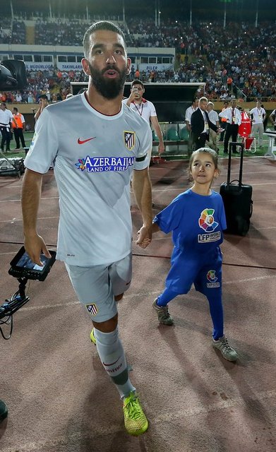 Atletico Madridli milli futbolcu Arda Turan, 8,5 yıl sonra tekrar Galatasaray'a rakip oldu.