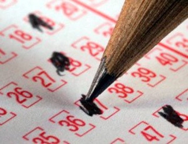 Biletleri imzalamak gerekir mi? -  - Milli Piyango İdaresinin gerçekleştirdiği şans oyunlarının hepsinde geçerli olmak üzere; Resmi belge sayılan biletlerin arkasına, isim, soyad yazılarak imzalanması tavsiye olunur.