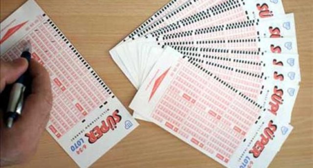 Son 855 haftada Sayısal Lotoda en çok çıkan 5 sayı 21 , 18 , 36 , 38 ve 40 sayılarıdır. 21 sayısı 124 defa , 18 sayısı 122 defa ,36 sayısı 121 defa , 38 sayısı 121 defa 40 sayısı ise 855 hafta da tam olarak 116 defa çıkmıştır. -