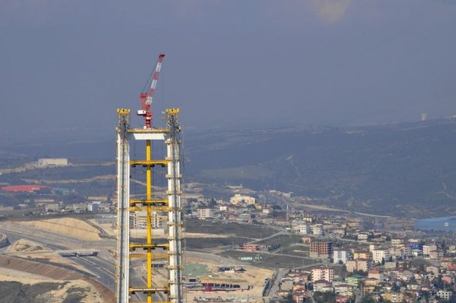 Yerine çeke çeke hızlı bir şekilde bir ay içinde hepsini monte etmiş olacağız. Şubat ayının 16'sına geldiğimizde tabliye montajı bitmiş olacak" değerlendirmesinde bulundu.