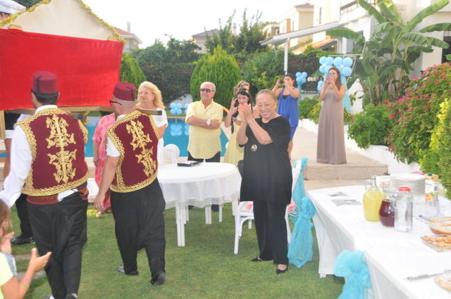 DENİZ ŞAHENK