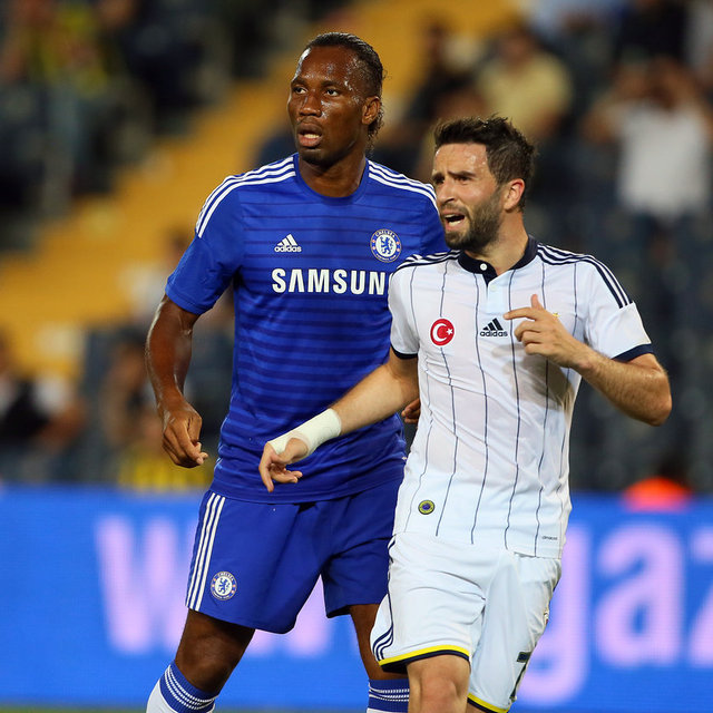 Sarı lacivertli takımla Chelsea arasında oynanan maçta karşılaşmaya sonradan dahil olan Drogba, Fenerbahçeli taraftarların tepkisi ile karşılaştı.