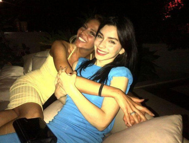 Dilara Öztunç'un Twitter fotoğrafları