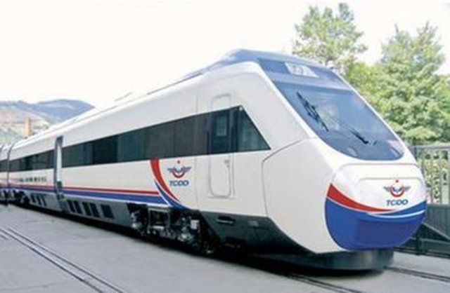 Bursa-Ankara ve Bursa-İstanbul arasındaki seyahati ise 2 saat 15 dakikaya  düşürecek. Hızlı Tren projesi tamamlandığında, Yerköy, Yozgat, Sorgun, Doğankent, Yavuhasan, Yıldızeli, Kalın bölgelerinde kurulacak 7 istasyondan trene binecek olan yolcular...