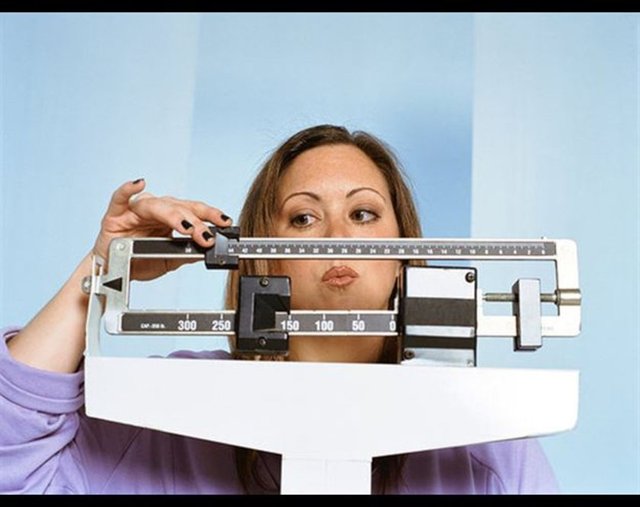 Acı çektirildiği , cezalandırıldığı için nefret duyma. Kendini kurban olarak görme, kendisini hayatta engellenmiş hissetme." Tiroid dokusunun az çalışmasına ve vücudun yavaşlamasına, kilo almaya neden olur. -