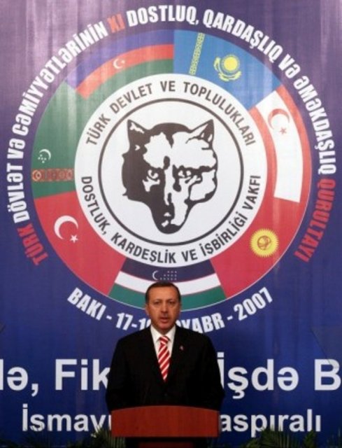 -  - Başbakan Erdoğan, 17 Kasım 2007'de Azerbaycan'ın başkenti Bakü'de 11. Türk Devletleri Dostluk, Kardeşlik ve İşbirliği Kurultayı'nın açılışında bir konuşma yaptı.