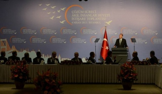 Başbakan Erdoğan, 04 Nisan 2013'te çözüm süreci kapsamında oluşturulan akil insanlar heyeti ile bir araya gelerek bir konuşma yaptı.