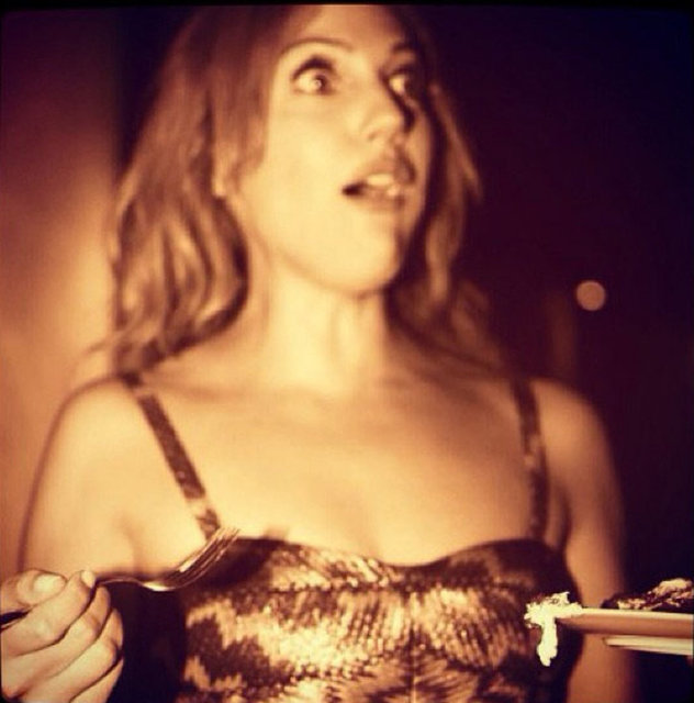 Hürrem Sultan'dan ilgi çeken pozlar