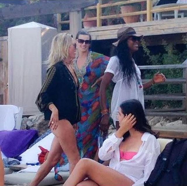 KATE MOSS, NAOMI CAMPBELL
