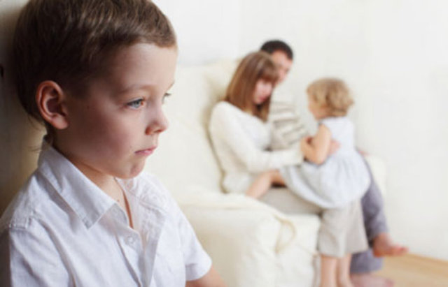 Çocuklarınıza nezaketin önemin, hayatta değerli bir şey olduğunu sürekli söyleyin.