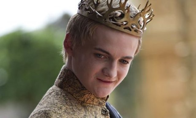 Ve de Game of Thrones'un ilk bölümü yayınlandıktan sonra Gleeson, George R.R. Martin'den bir mektup almış, mektupta "Tebrikler, herkes senden nefret ediyor" yazıyormuş.