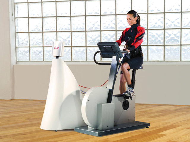 Hypoxi'nin, özellikle bölgesel yağlanmaların olduğu kalça, karın, bel, basen, bacak gibi problemli alanlarda etkili olarak; "4 günde 1 bedene kadar" incelme imkanı sunduğu belirtiliyor.