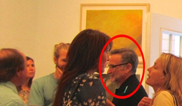 Robin Williams'ın, hayatına son vermeden yalnızca bir gün önce, eşi Susan Schneider ile birlikte bir sanat galerisine gittiği ortaya çıktı.