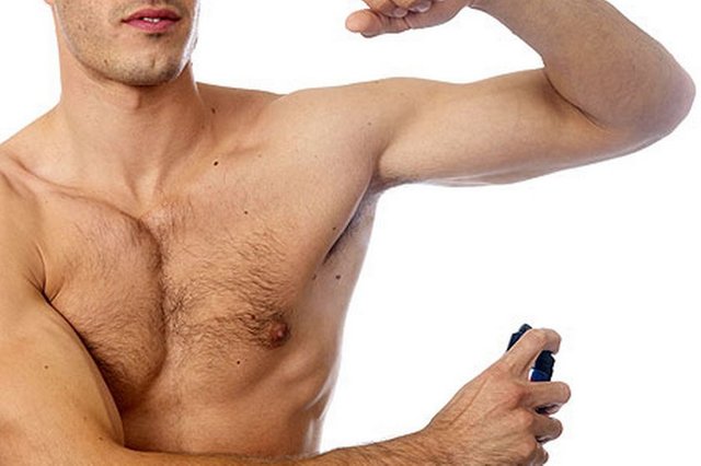 Daniel Hurley isimli çocuk, ocak ayında Lynx isimli deodorantı evinin banyosunda kullandıktan sonra yere yığılıp kaldı. Deodorantta bulunan volatil (uçucu) maddenin çocuğun kalp ritmini bozduğu belirtiliyor.