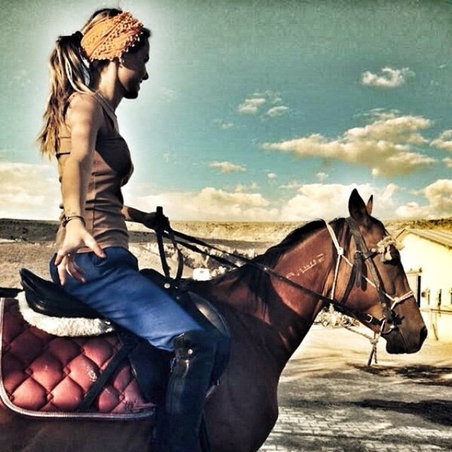 Ceyda Ateş'in Instagram fotoğrafları
