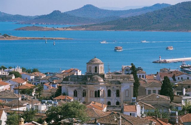 Ayvalık-Cunda -  - Kuzey Ege'nin incileri Ayvalık, Akçay, Sarımsaklı, Badavut ve Cunda ise bir diğer keyifli keşif rotası olarak karşımıza çıkıyor.