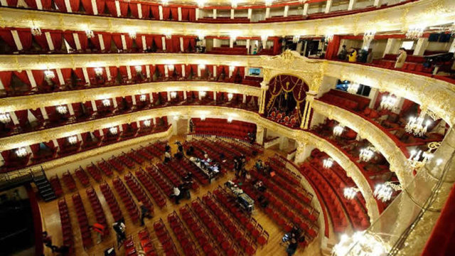 BOLŞOY TİYATROSU -  - Bolşoy Rusya'nın ulusal tiyatrosu ve dünyanın en büyük tiyatro salonlarından birisidir.