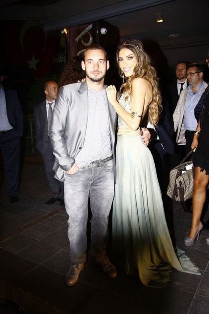 WESLEY SNEIJDER - YOLANTHE CABAU