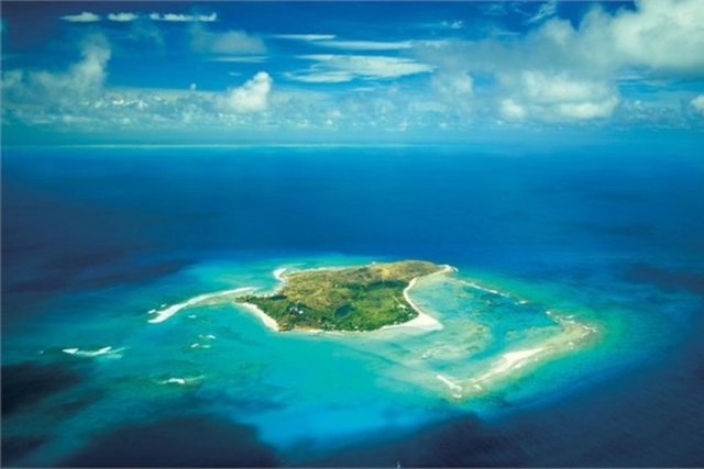 Ada satın almak -  - Fiyatları 10 ila 45 milyon dolar arasında değişen adaları satın almak milyarderlerin yapabileceği bir diğer şey.