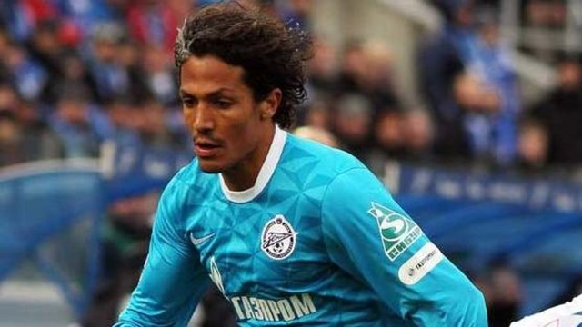 2010 Bruno Alves: Altyapıdan çıktı; 22 milyon Euro'ya Zenit'e gitti