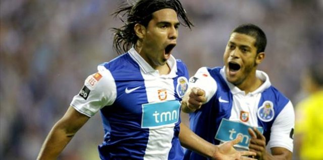 2011 Falcao: River Plate'den 5,5 milyon Euro'ya geldi; 47 milyon Euro'ya Atletico Madrid'e gitti