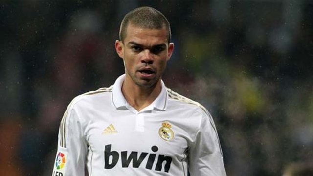 2007 Pepe: Maritimo'dan 2 milyon Euro'ya geldi; 30 milyon Euro'ya Real Madrid'e gitti