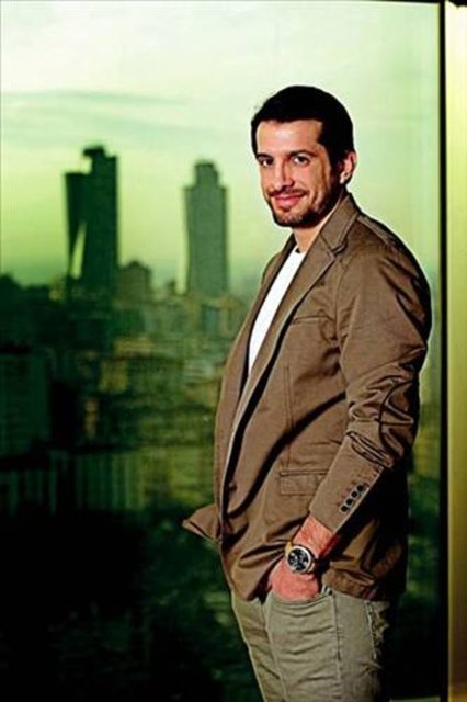 Takipçileri basketbolcunun da adını tag'leyerek 'anne ve babalığın' onlara yakıştığı yorumlarını yaptı.