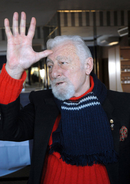 Newcastle United'ın talip olduğu Beşiktaş'ın minik futbolcusu Kubilay Yavuz, Süleyman Seba'yı ziyaret etmişti. -  - 10/04/2008