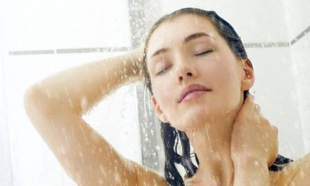 - Soğuk duş yürüyüş boyunca vücudunuzda meydana gelebilecek şişlikleri önleyecektir.