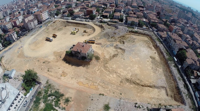 İŞTE YIKIM ÖNCESİ O EV