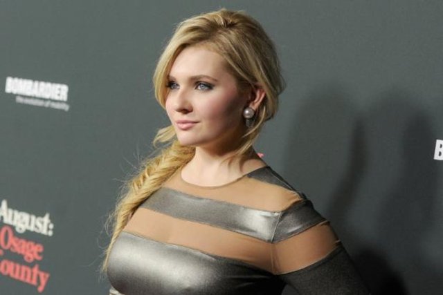 Abigail Breslin 'Küçük Gün Işığım' filmi ile tanındı ve akademi ödülüne aday gösterilen en genç aktör.