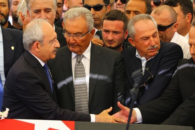 CHP eski Genel Başkanı Deniz Baykal -