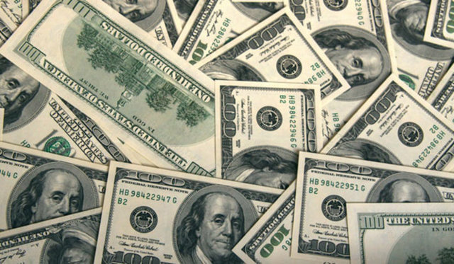 1970 yılların başında Rogers 'fazla gücü olmamasından dolayı' altı şirket ile iş birliğini bozmuştu:'Tam iki-üç sene sonra şirketlerin her biri tek tek iflas etmeye başladı. Çok akıllı davranmışım. Peki, bu ileri zekâm ile niye henüz zengin olamadım?