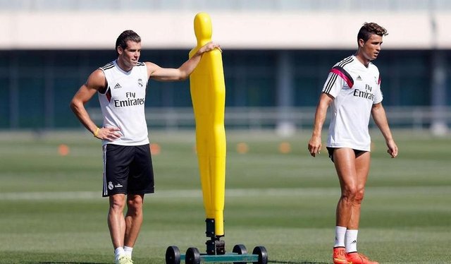 (2014) Bale, gün geçtikçe takım arkadaşı Cristiano Ronaldo ile arasında olan farkı kapatıyor...