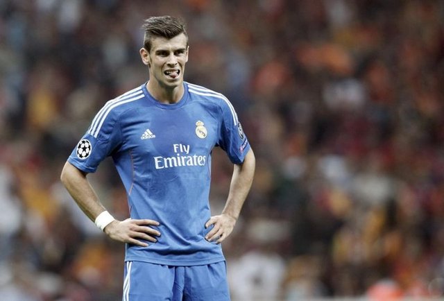 (2013) Cristiano Ronaldo'nun yanında sergileyeceği performans merak konusu olmuştu!