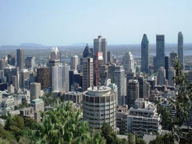 iyi - bir dönemde - bunların hepsi - bitirilebilir. Yaz - döneminin - bitmesiyle - birlikte ertelenen - konut alımları - yeniden başlayacaktır. - Yatırımcılardaki yatırım iştahı - ise gayet olumlu seyrediyor.