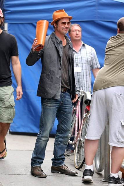 Önceki gün Manhattan'da objektiflere takılan Brad Pitt oldukça keyifliydi.