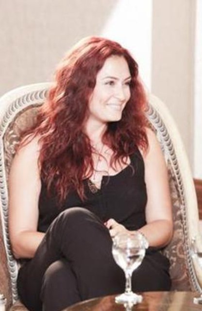 Ceyda Düvenci - Onun boyu 1. 69 cm.