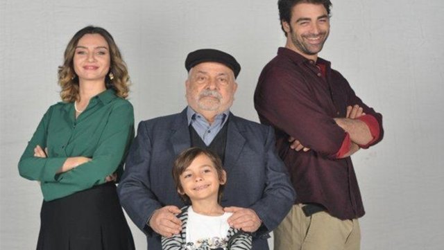 2010'da "Öyle Bir Geçer Zaman ki" dizisinde ardından da "Küçük Ağa"da rol almıştı...