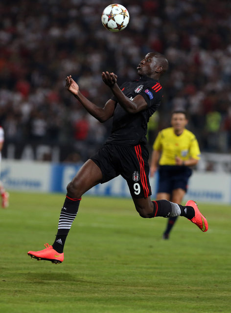 "Demba ba fifa world cup 2002 oynamış santra yapılır yapılmaz kaleye alevli topla şut :D"