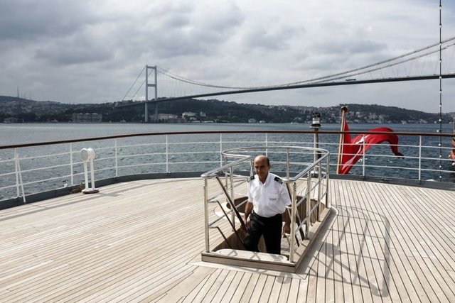 Tarihi yat, önemli konuklarını ağırlamadan önce "tecrübe seferi" için İstanbul Kuruçeşme Limanı'ndan demir aldı.