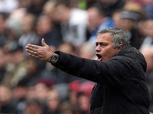 Jose Mourinho: - Tottenham ile Stamford Bridge'te berabere kalınan maç sonrası: "Tottenham buraya bir otobüsle geldi ve o otobüsü kalenin önüne çektiler"