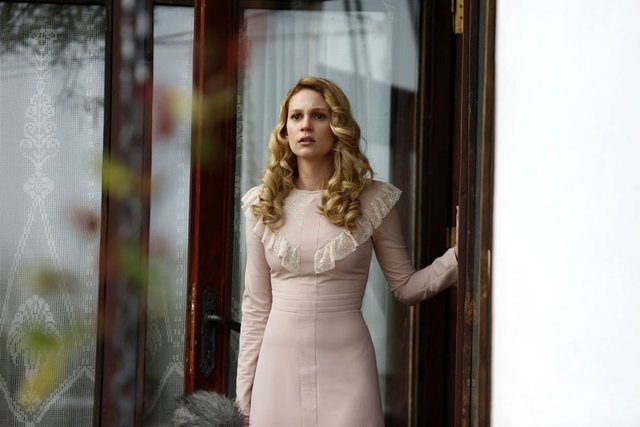 Fiyat farkını öğrenince kriz çıkaran Abdullah zor sakinleştirildi.