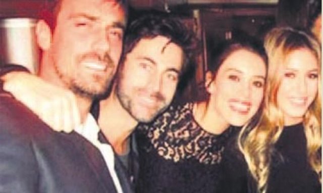 Bir süredir birlikte oldukları konuşulan Sinem Kobal ile İbrahim Çelikkol, artık ilişkilerini gizlemiyor.