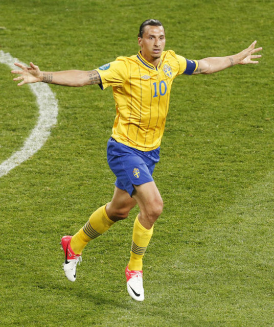 Dünya futbolunda Sergen Yalçın gibi "hazır cevap" bir yıldız daha var... Zlatan Ibrahimovic... İşte İsveçli yıldızı çok konuşulan sözleri...