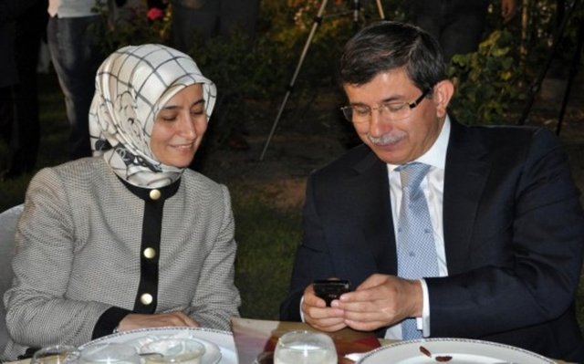 İkinci kızının dünyaya gelmesinden 3.5 ay sonra yaşanan ayrılığı Sare Davutoğlu şöyle anlatıyor: