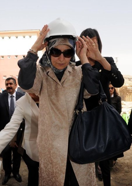 Hatta kendisini teşvik ediyorum. İçinde bulunduğumuz durum, bu dönemin gereğidir, diye düşünüyorum.